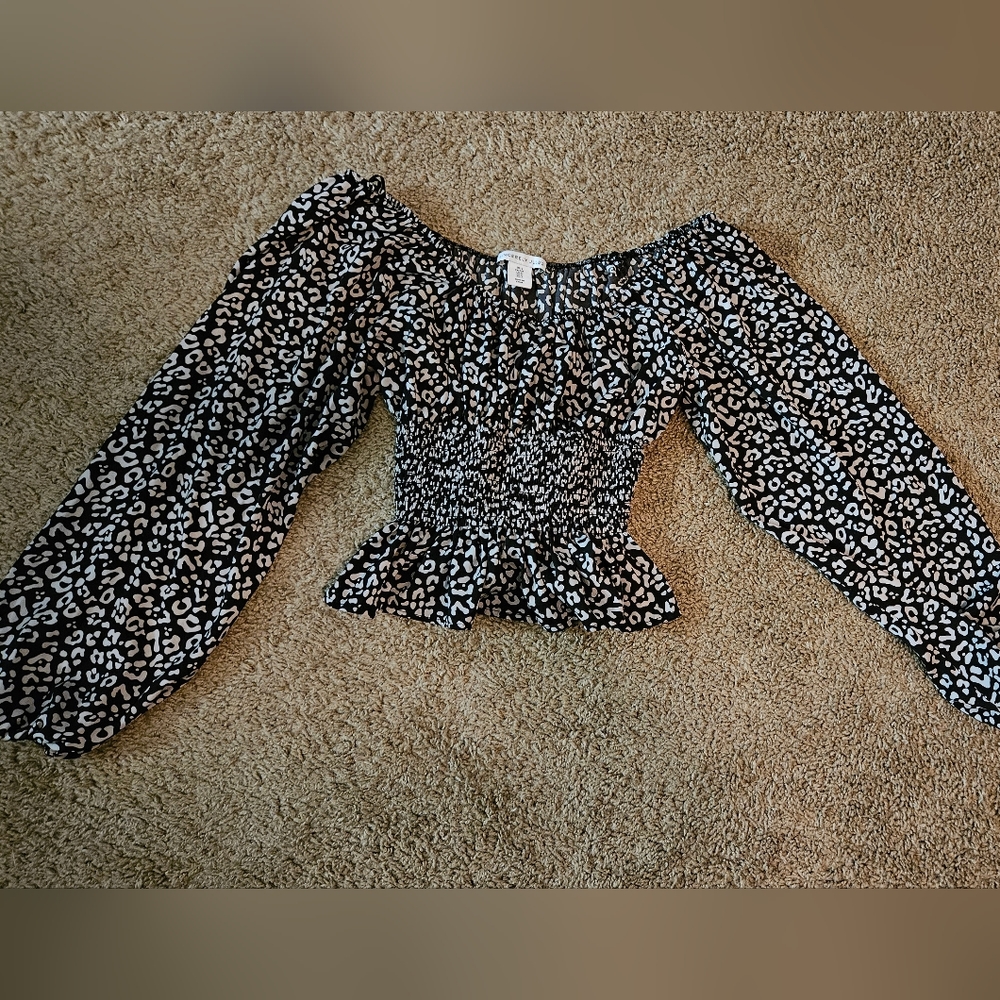 Sincerely Jules Flare crop size small